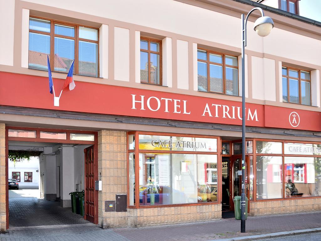 Hotel Atrium Pardubice Kültér fotó