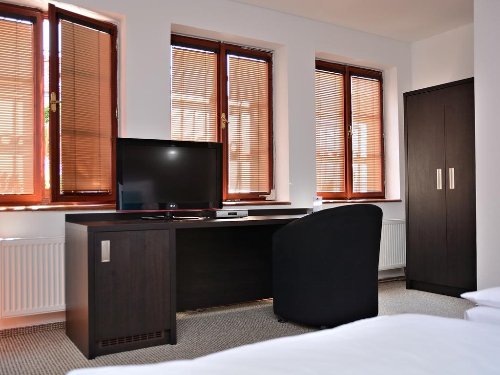 Hotel Atrium Pardubice Kültér fotó